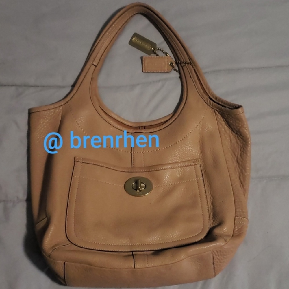👜 COACH - HOBO BAG
